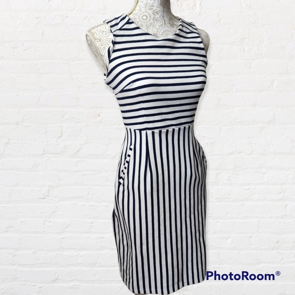 Old Navy striped sleeveless A-line dress size XS - Picture 1 of 8